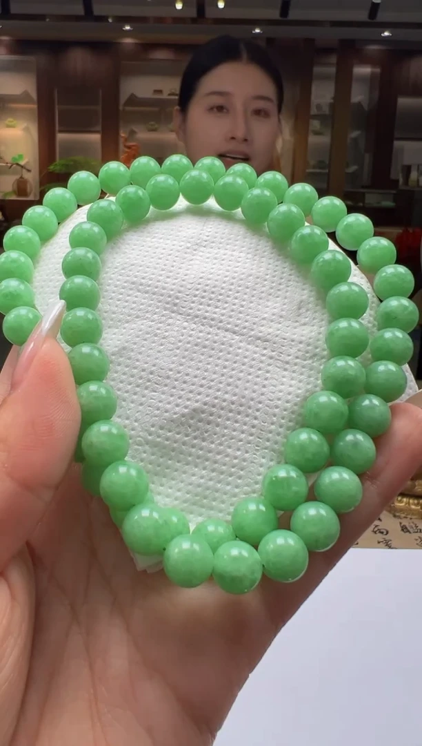 翡翠未镶嵌颈饰Q2025-5-10-20