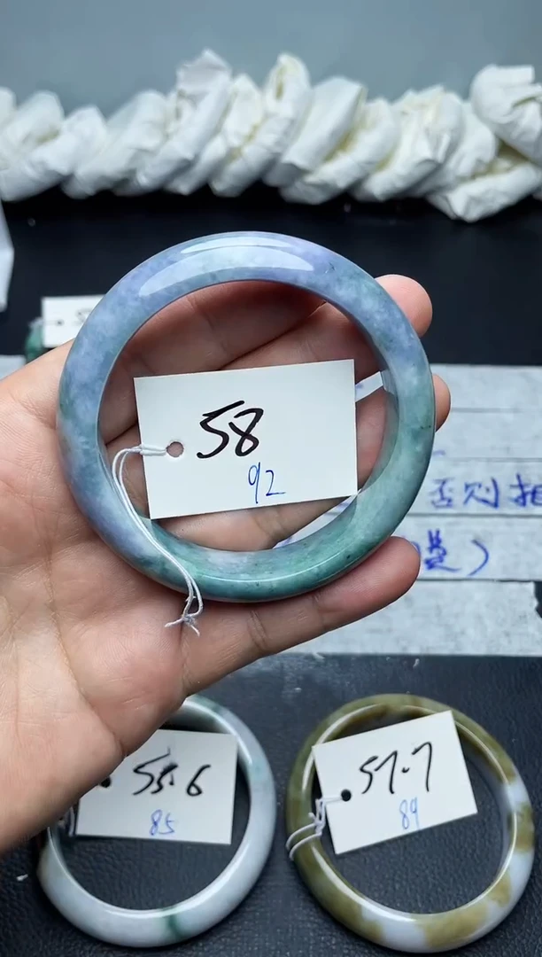 未镶嵌手镯翡翠92