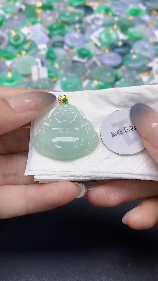 翡翠未镶嵌颈饰天然缅甸a货翡翠
