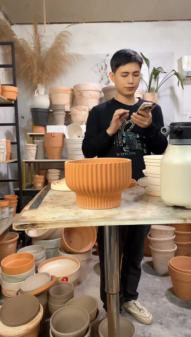 23*16红陶竖纹火锅 1盆无托