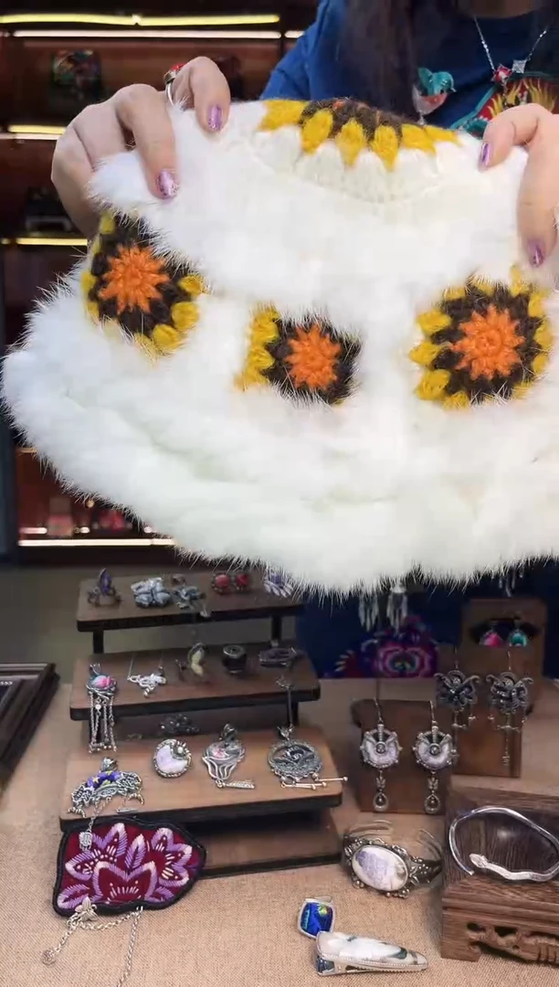 【闪购商品】织绣A15黔东南苗族刺绣