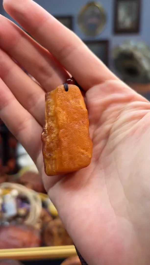 琥珀颈饰未镶嵌吊坠