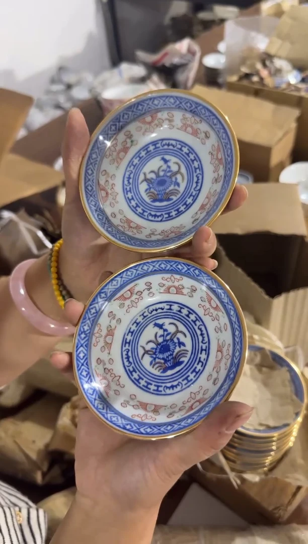 摆件玲珑碟两个一组10厘米微瑕请慎拍