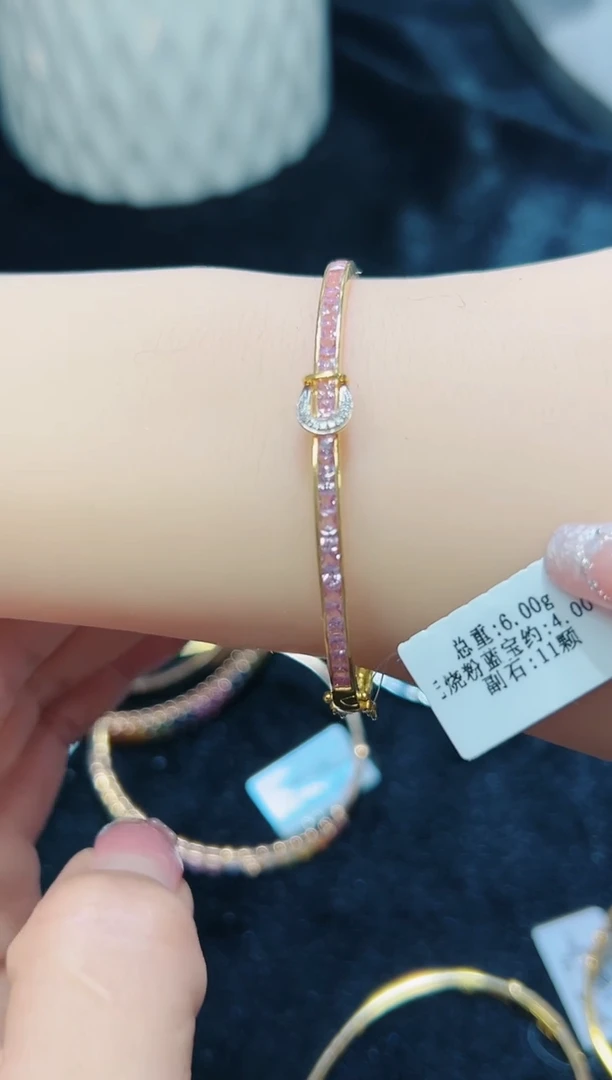 蓝宝石手镯18K金镶嵌·