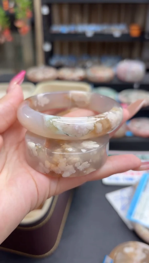 未镶嵌手镯石英质玉65(59圈赠送镯心)