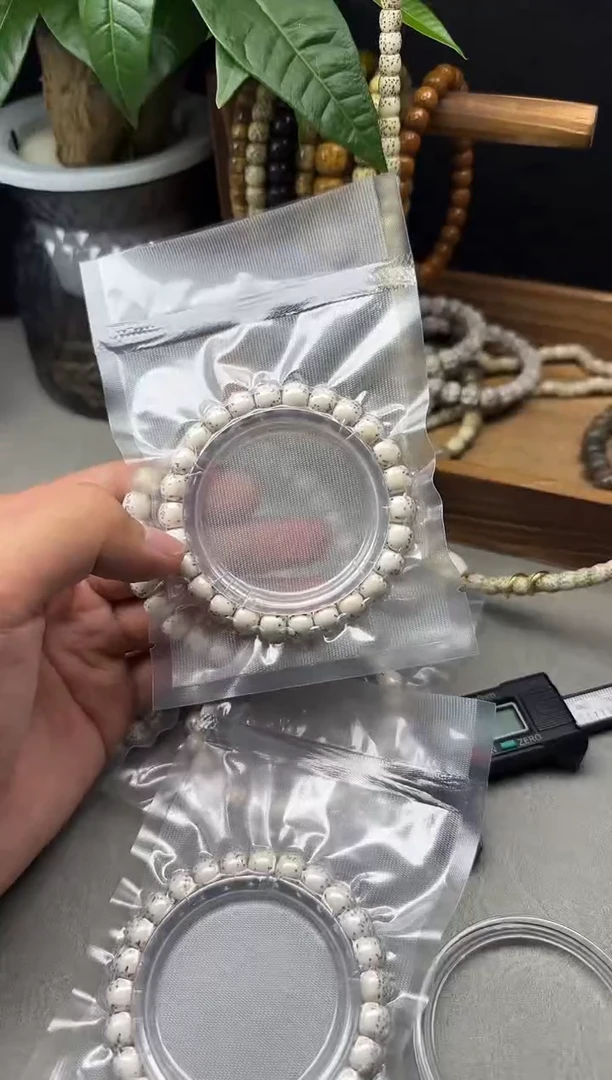 星月菩提吊坠原脂原生态  大留白河豚9*8