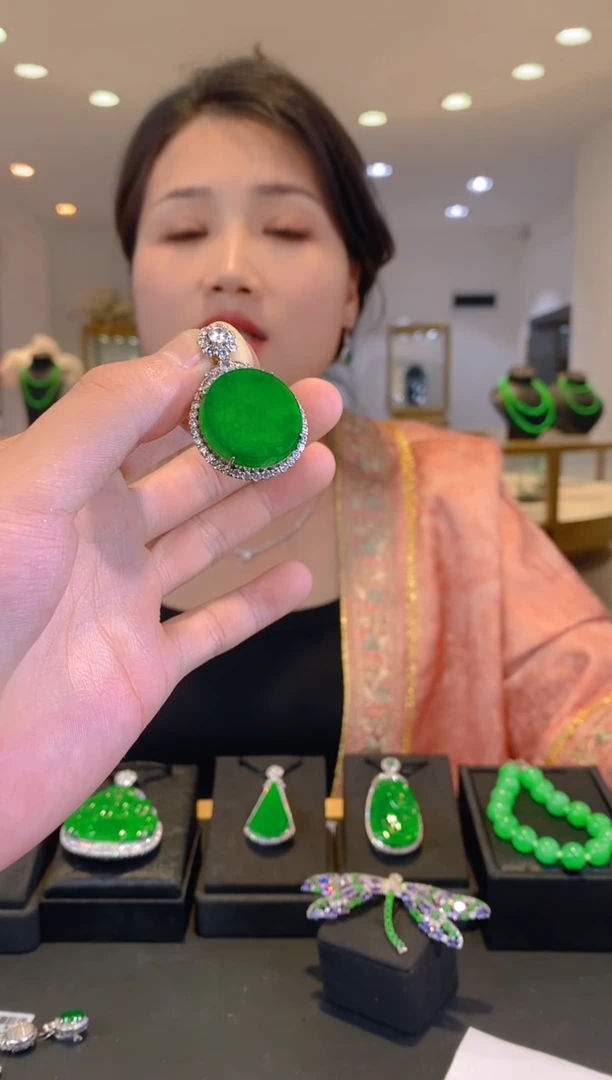 吊坠(不含链)银S925镶嵌翡翠翡翠天然A货翡翠多样性发