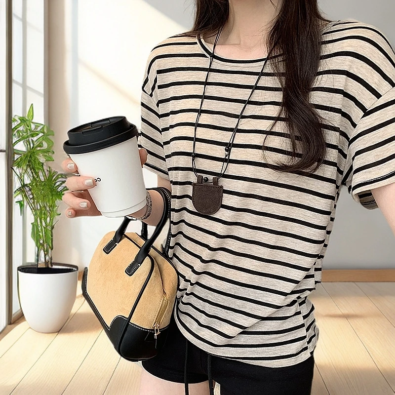 2025年夏新款洋气显瘦设计感独特别致宽松条纹亲肤短袖T恤女休闲