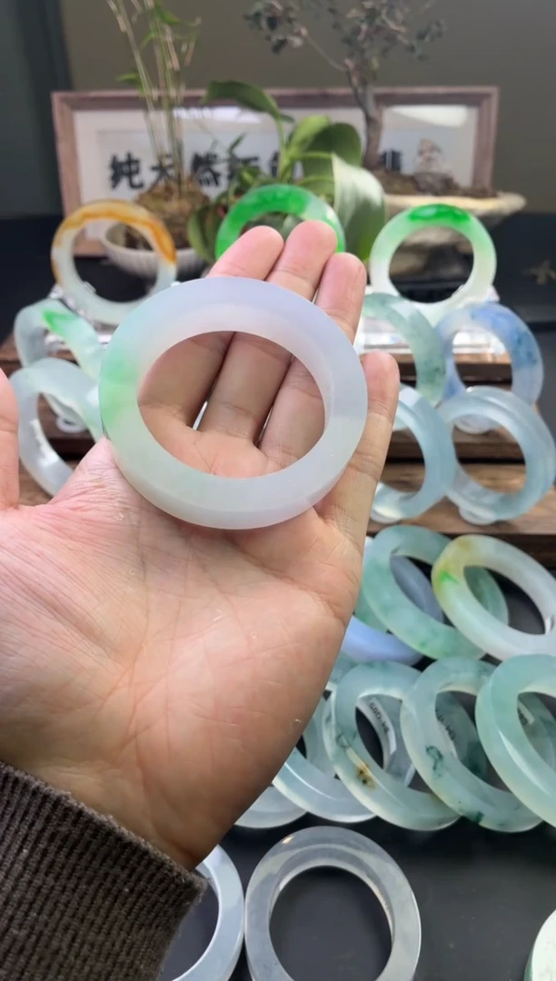 未镶嵌（勿拍）定制翡翠翡翠手镯定制