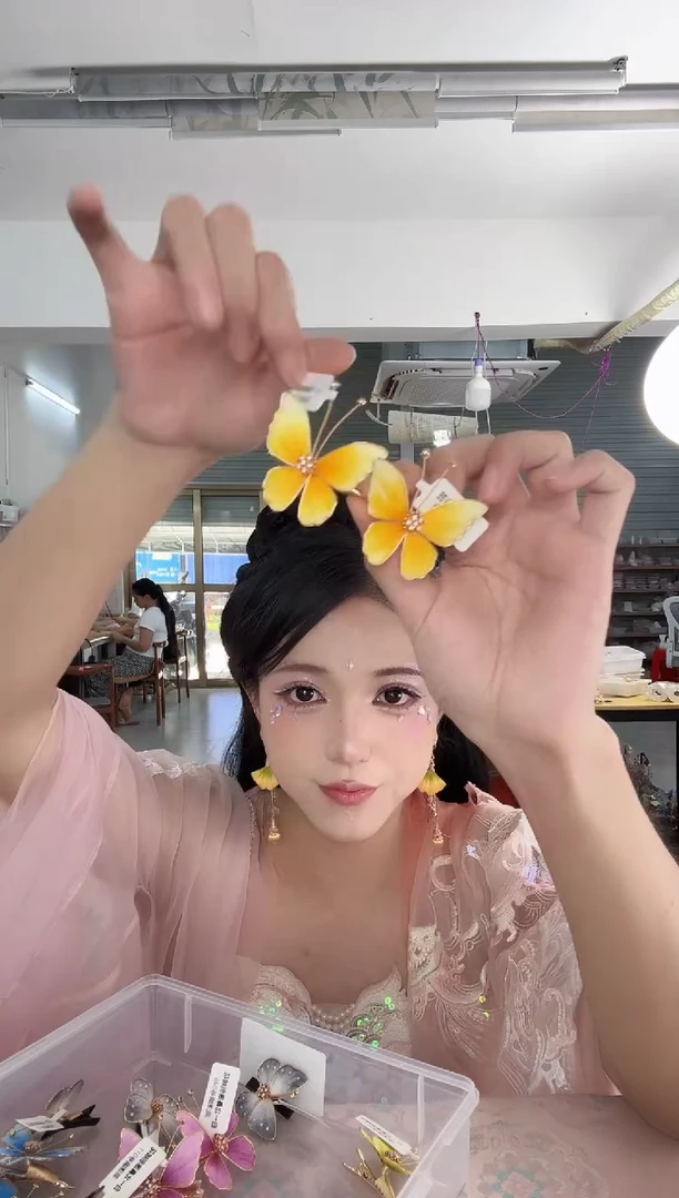 合金无005 非遗绒花蝴蝶一对