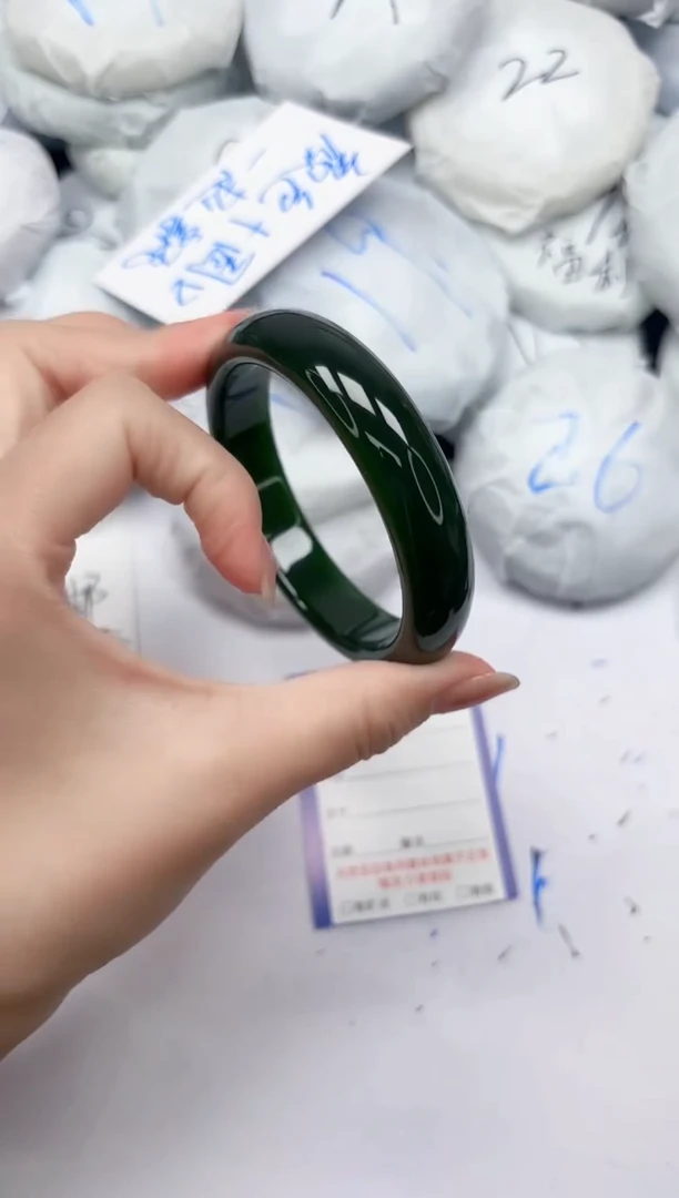 未镶嵌手镯石英质玉218/6162