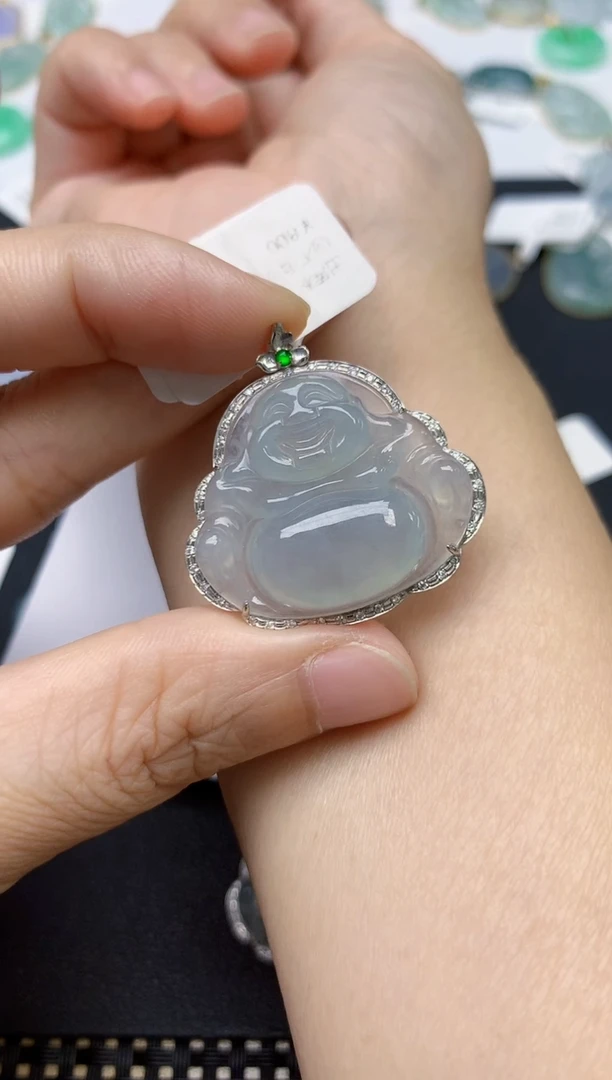 翡翠18K金镶嵌颈饰天然缅甸A货翡翠