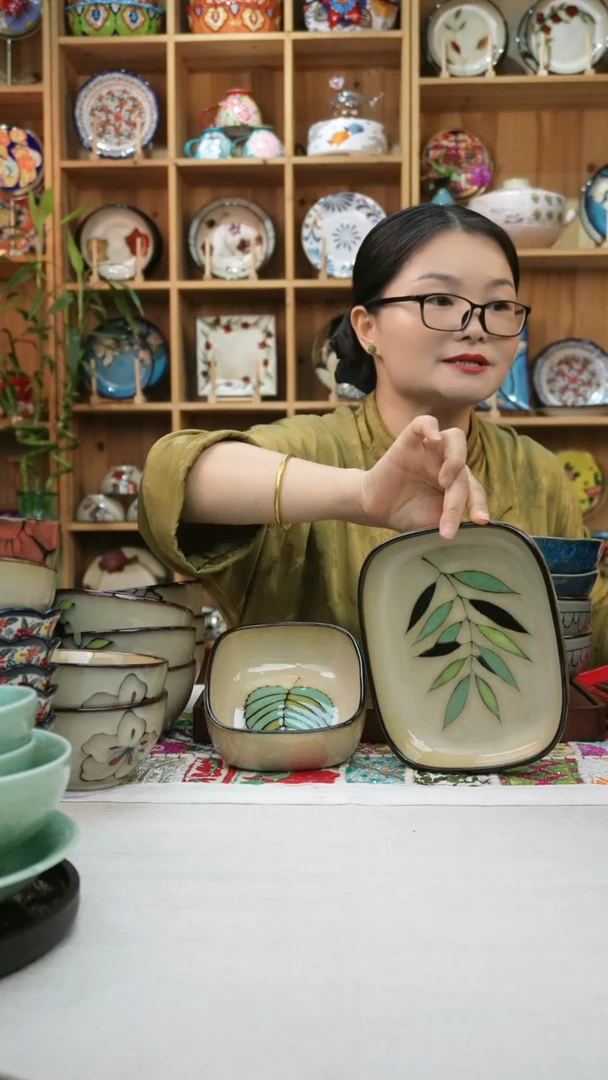 瓷片小可高温陶瓷餐具一组两只，大小各一只