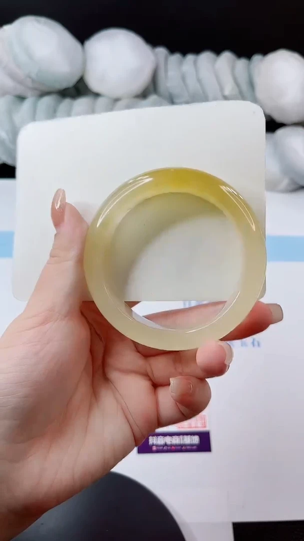 未镶嵌手镯石英质玉多样性发货L307