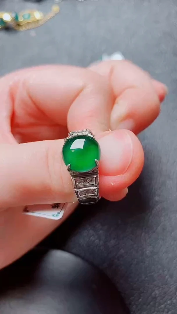 翡翠戒指银S925镶嵌1111