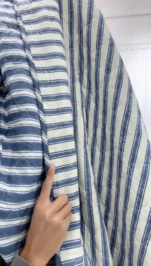 棉250*260纯棉床盖107号微瑕