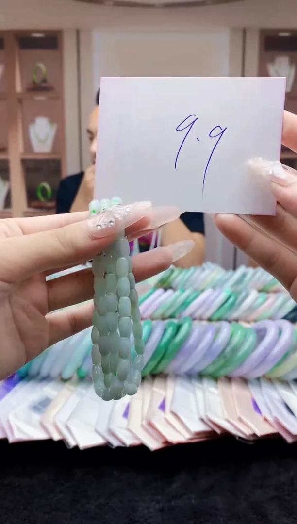 翡翠未镶嵌颈饰0918783313