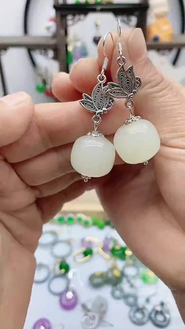 未镶嵌和田玉耳饰450