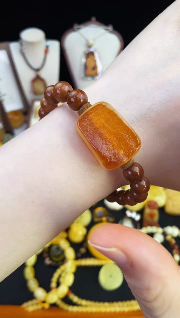 琥珀未镶嵌珠宝奇石柒月