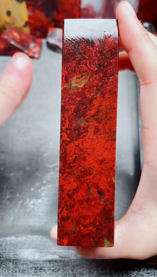 玉养****乐桂林鸡血玉素章3.0左右--32