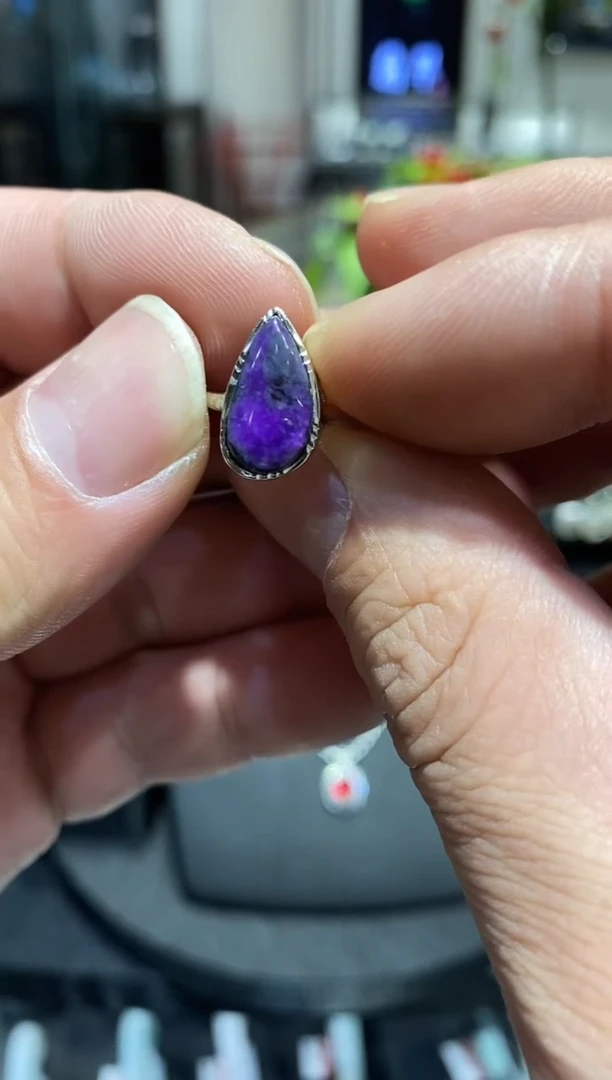 【闪购商品】苏纪石（舒俱来）戒指银S925镶嵌清仓福利