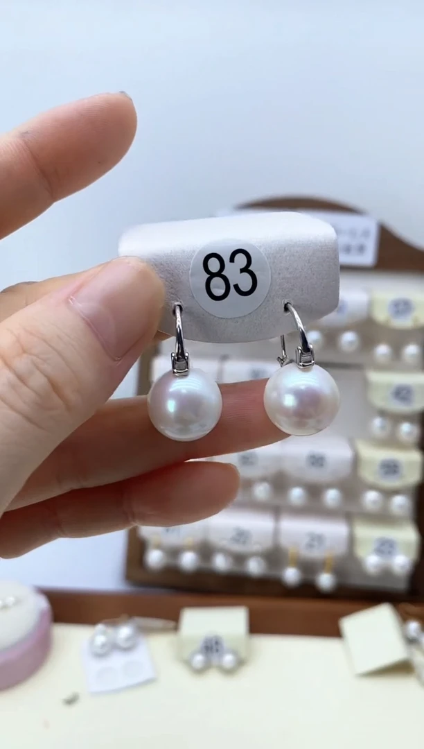 银S925镶嵌淡水珍珠耳饰耳钉