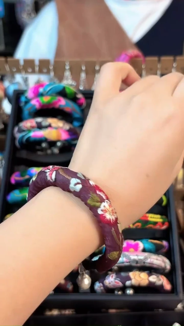 织绣彩云南阁非遗老绣683
