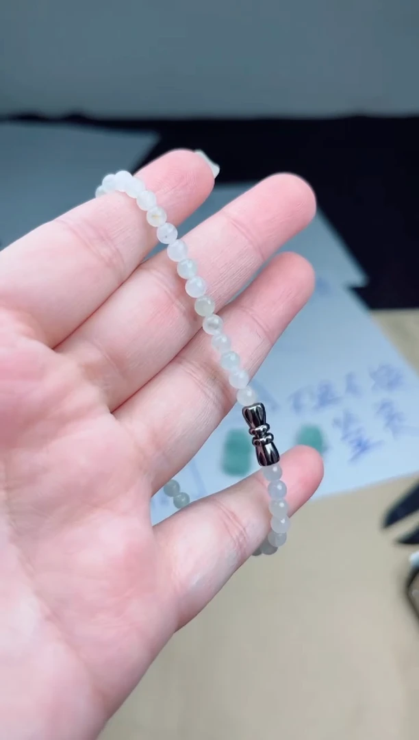翡翠未镶嵌颈饰珠串