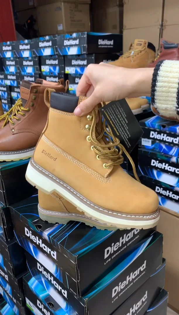 牛皮40.5码，84101 ，运动鞋码，工装靴，默认微瑕