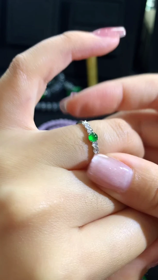 【闪购商品】翡翠戒指18K金镶嵌手饰