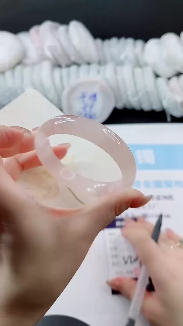 未镶嵌手镯石英质玉多样性发货V207