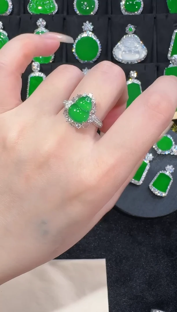 18K金镶嵌戒指翡翠葫芦戒指天然A货翡翠72h鉴赏期