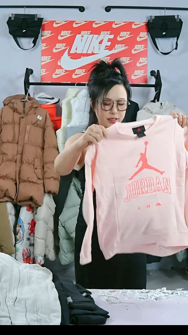 295闪购编码运动衣以直播间过款为准尺码M