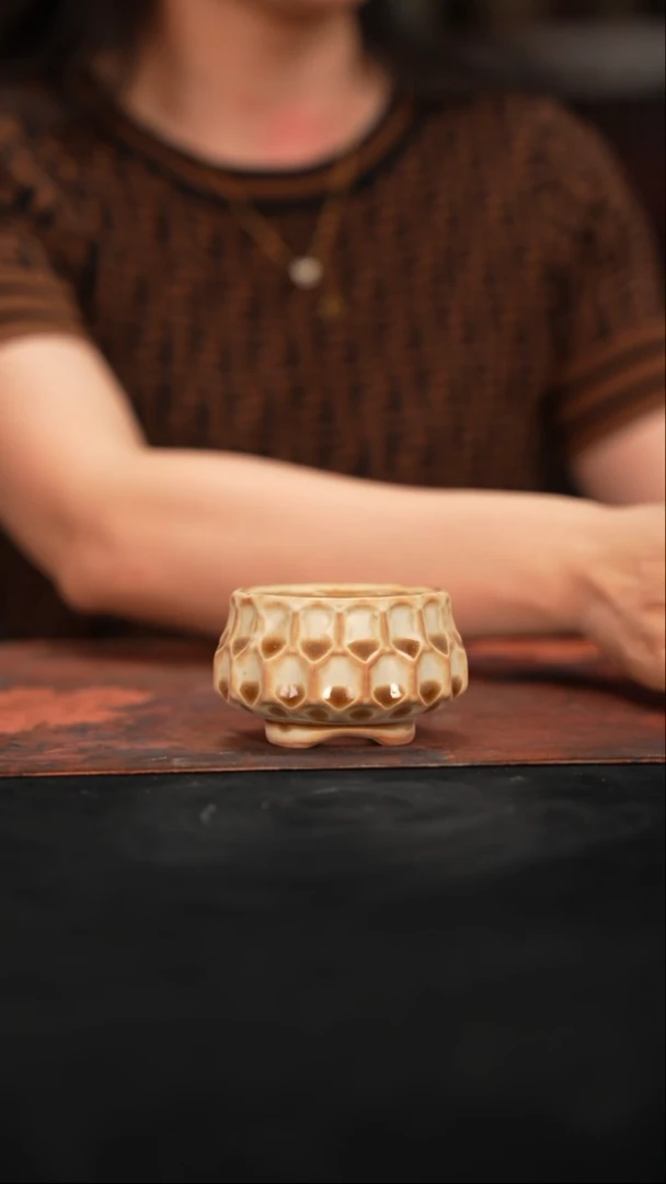 乌卅5-29-006微瑕口径6