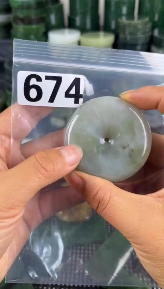 和田玉未镶嵌珠宝半成品扣子