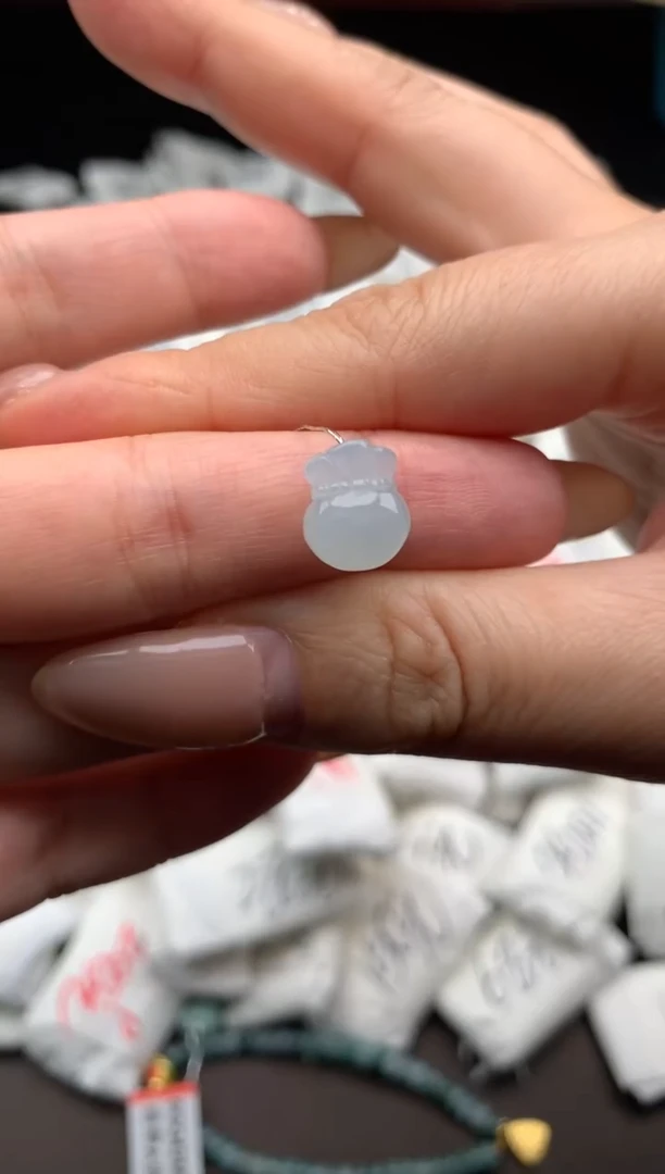 【闪购商品】翡翠挂件未镶嵌 一 47