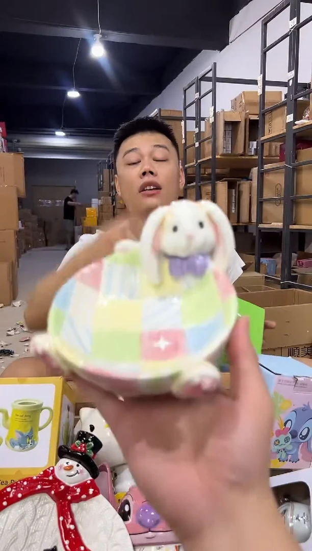 瓷片绿色原盒兔子碗