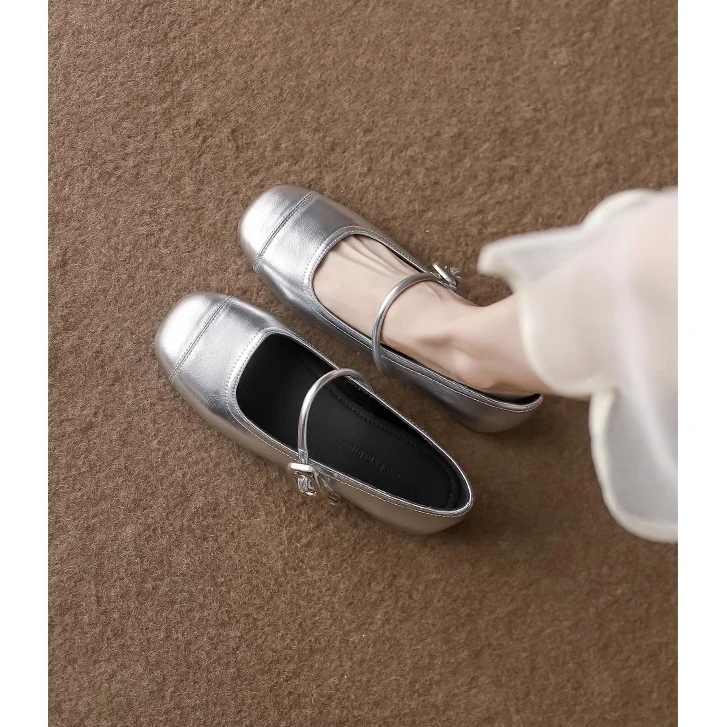 银色法式玛丽珍鞋女2025年夏季新款清冷百搭浅口平底单鞋女配裙子