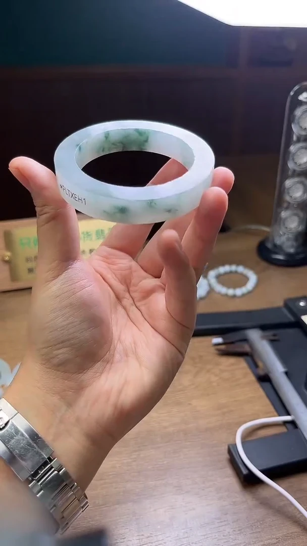 未镶嵌手镯定制翡翠仁****）定制