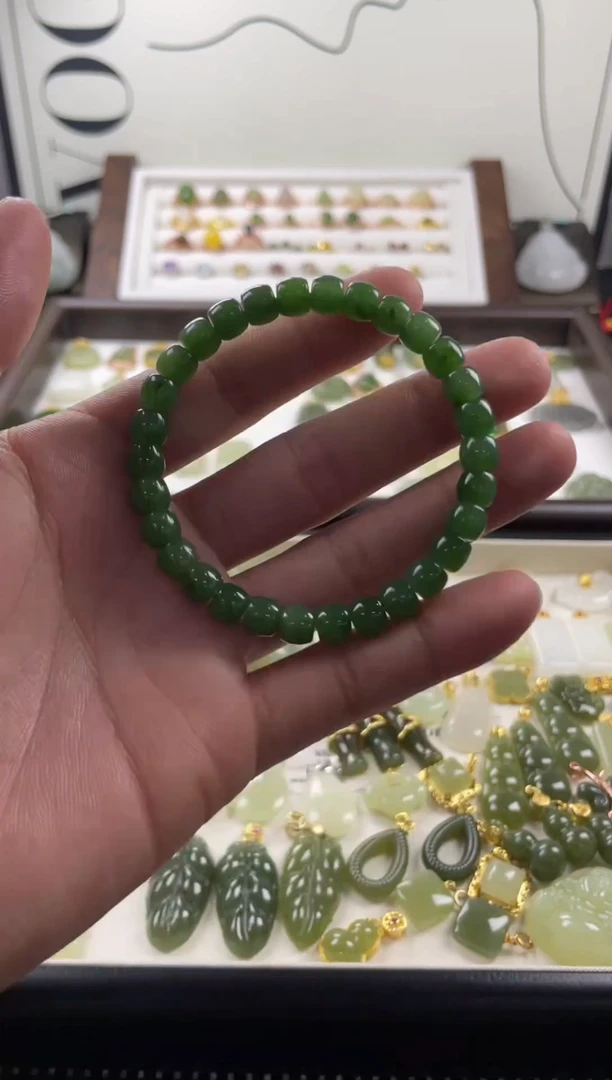 未镶嵌手串和田玉1
