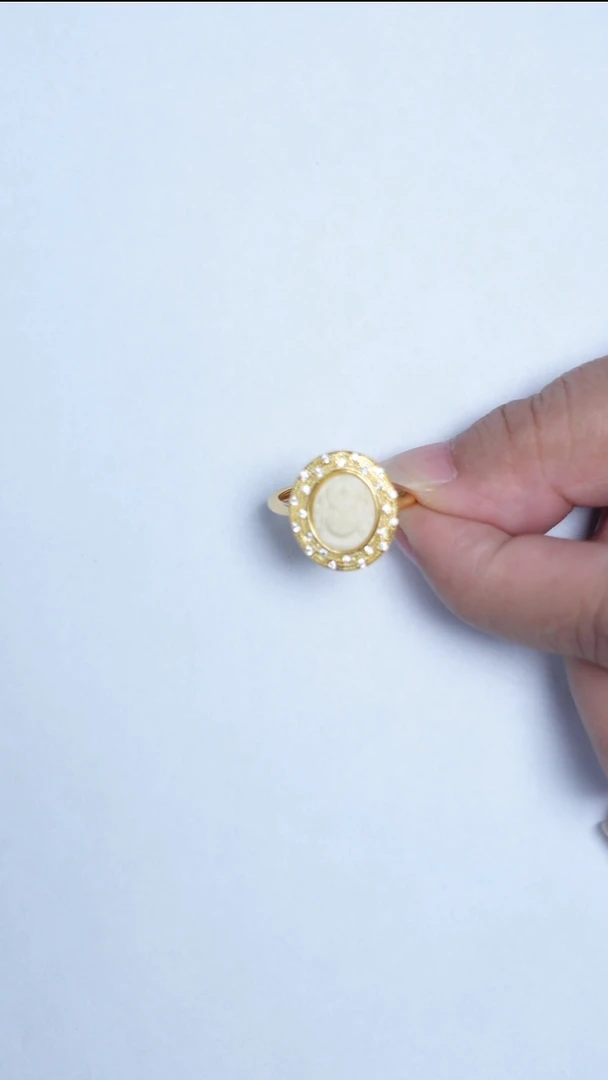 未镶嵌蜜蜡戒指白蜡戒指