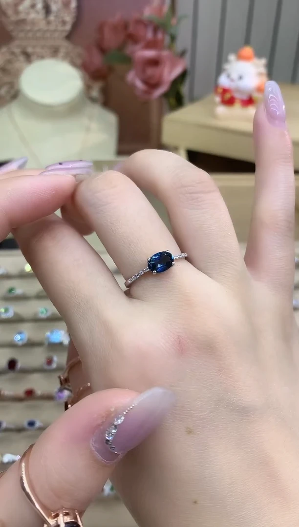 银S925镶嵌戒指托帕石伦敦蓝托帕石