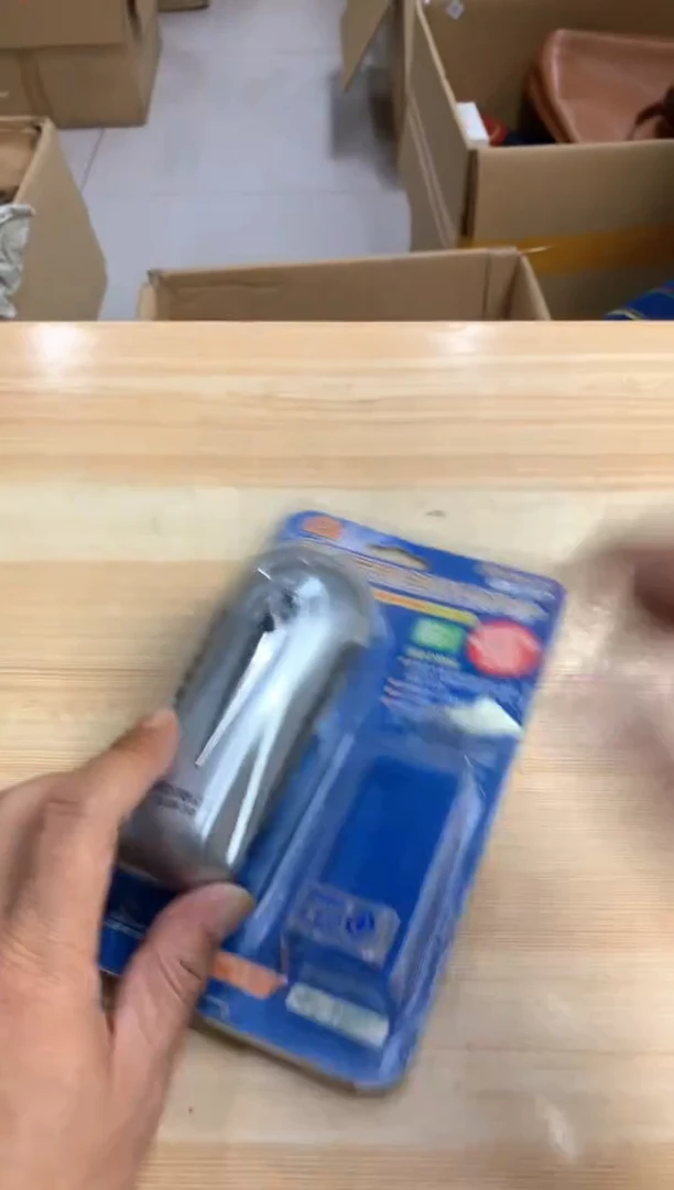 默认微瑕，no退no换，介意勿拍