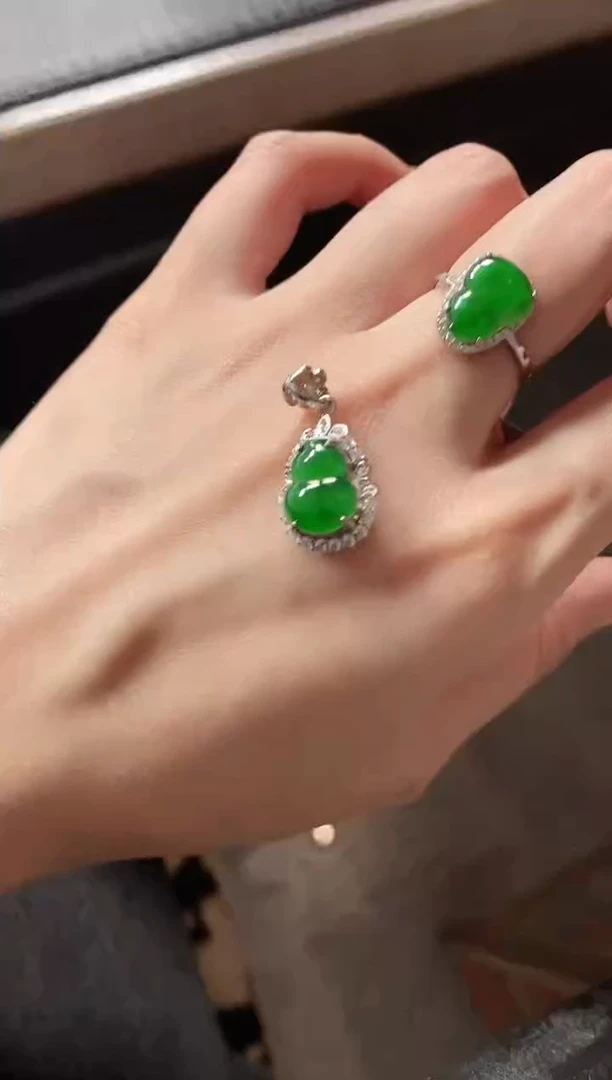 银S925镶嵌戒指翡翠51511