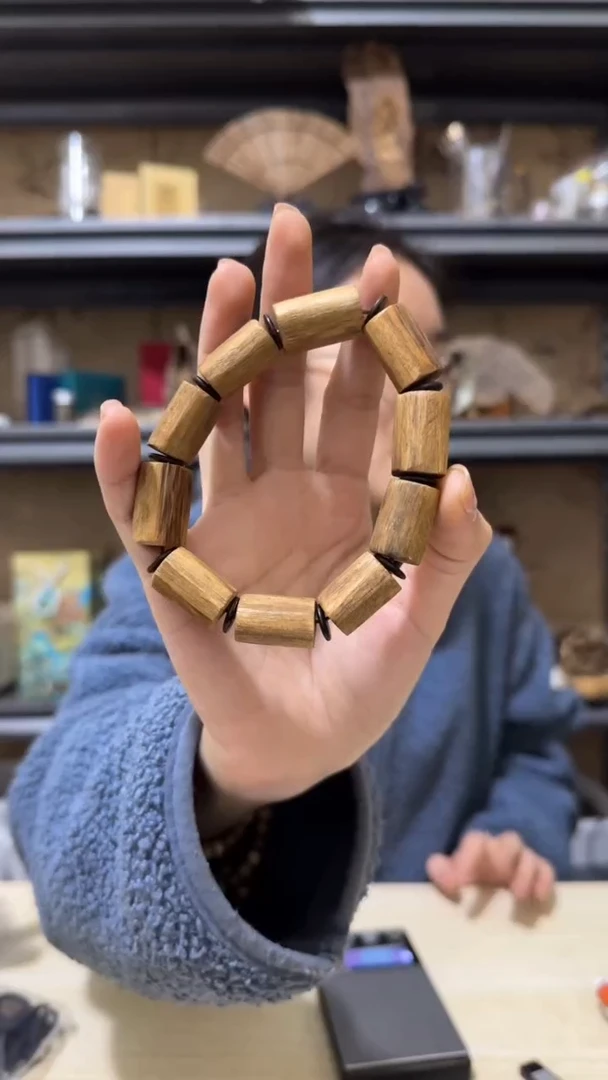 【闪购商品】沉香手串30号富国岛野料随型手串多样性一条