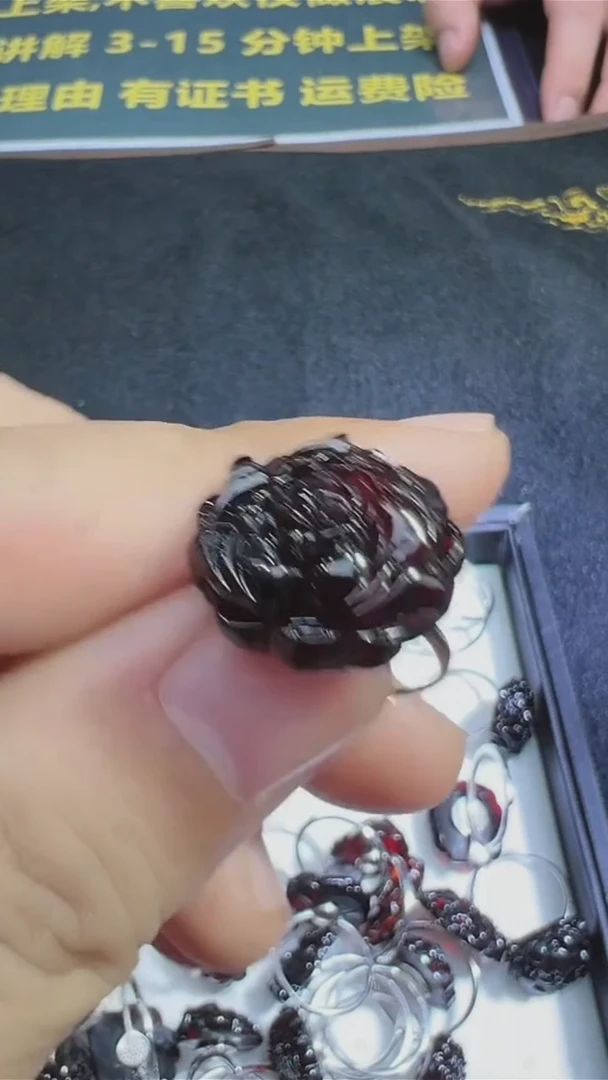 琥珀银S925镶嵌戒指血翳珀玫瑰戒指-多样性发其一