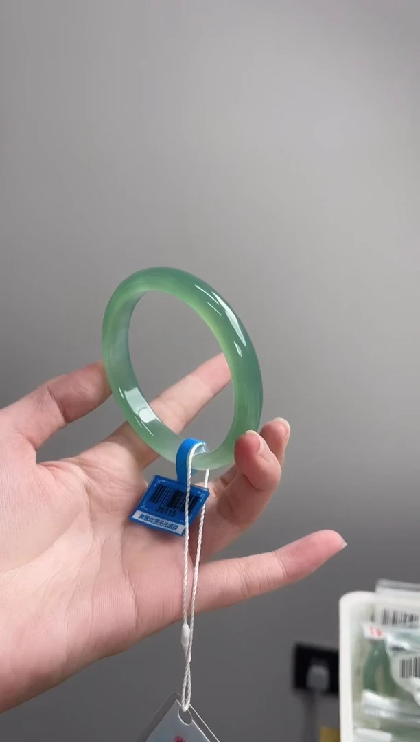 手镯玛瑙/玉髓未镶嵌59-60圈