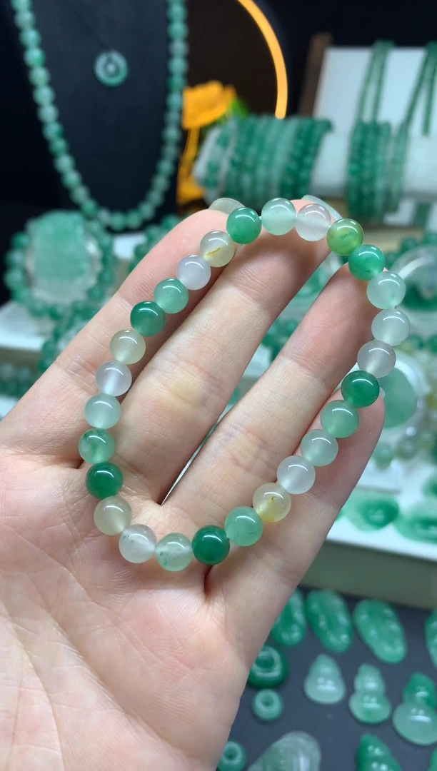 未镶嵌手串石英质玉（非洲翠）卡7珠串