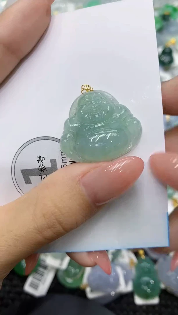 颈饰18K金镶嵌翡翠111111111111