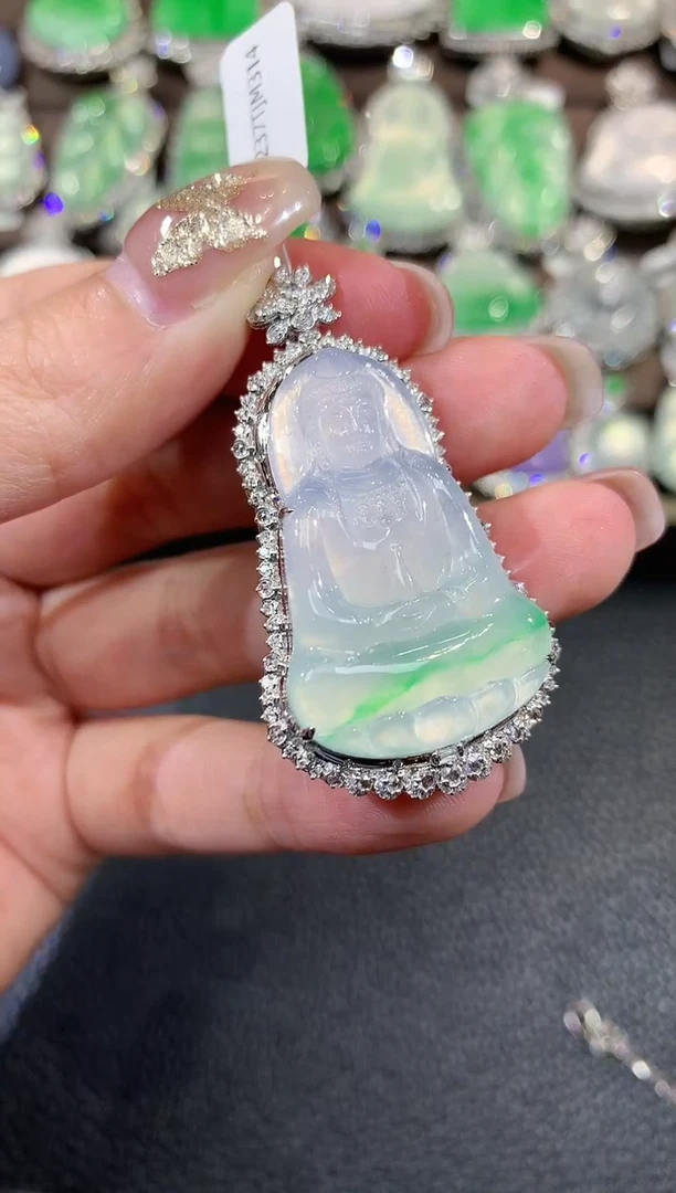 吊坠(不含链)18K金镶嵌翡翠D72